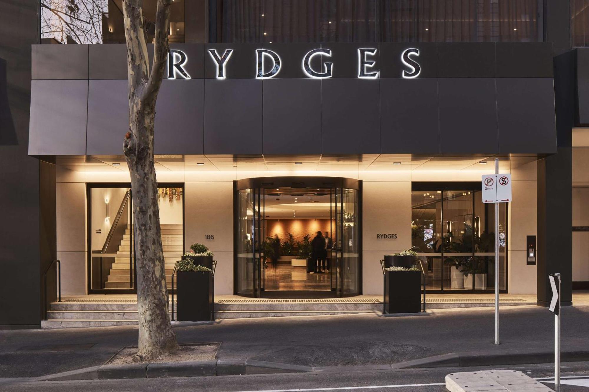 Rydges Melbourne — Photos 1